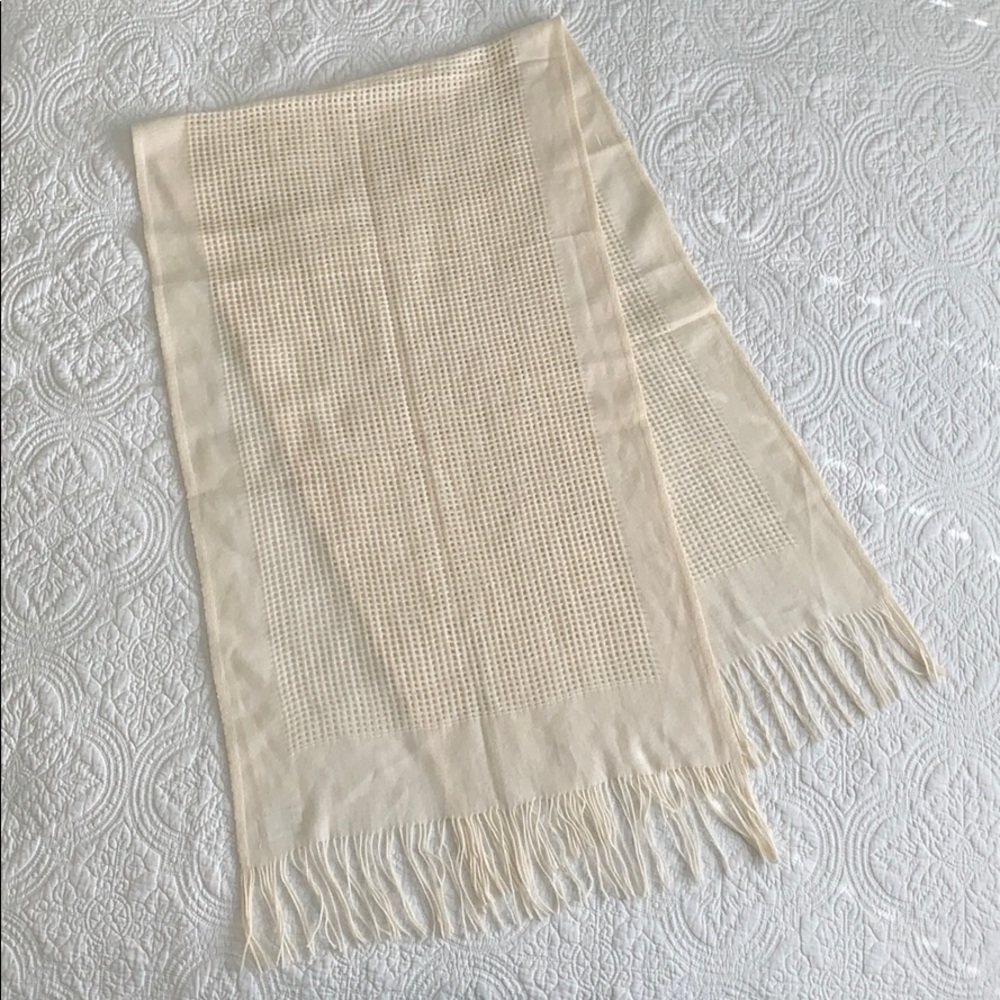 Wool scarf/wrap